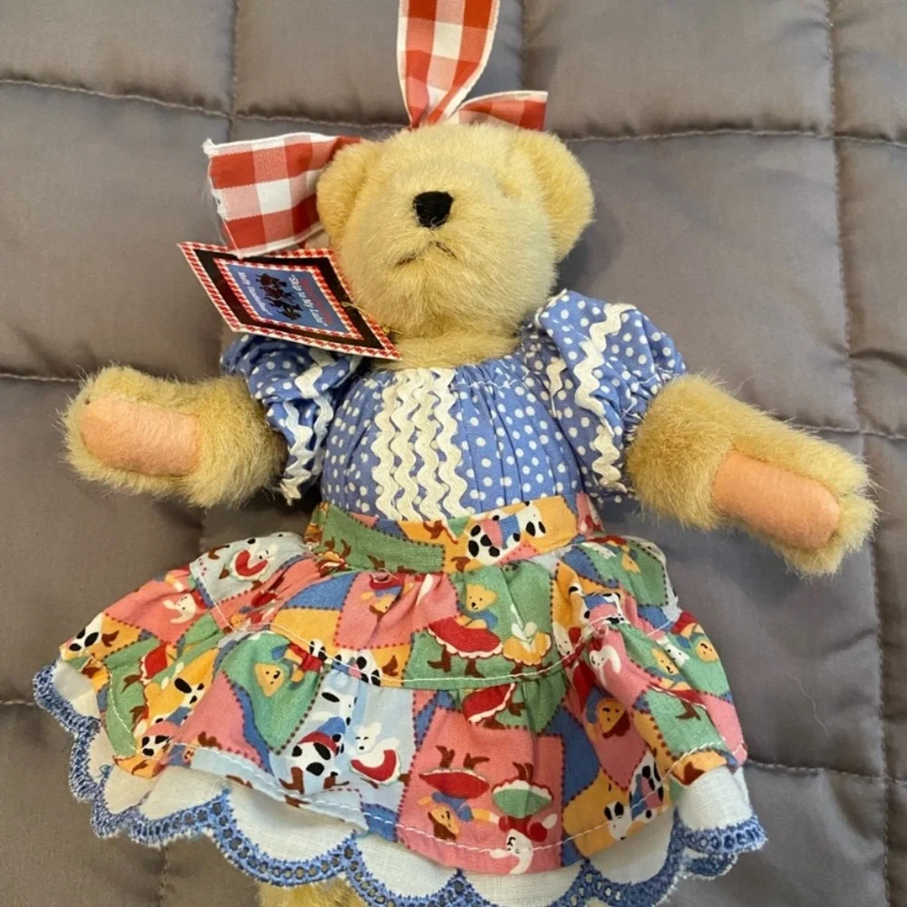 Vintage Muffy VanderBear Square Dance 